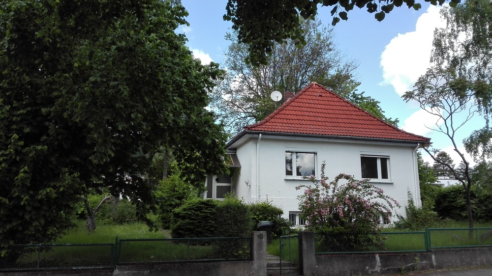 Einfamilienhaus mit Garten in ruhiger Lage - Einfamilienhaus Bad Pyrmont | Angebot:26749820