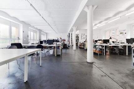 Helle Schreibtischplätze in Gründerzeitgebäude am Schlesischen Tor - All-in-Miete zimmer