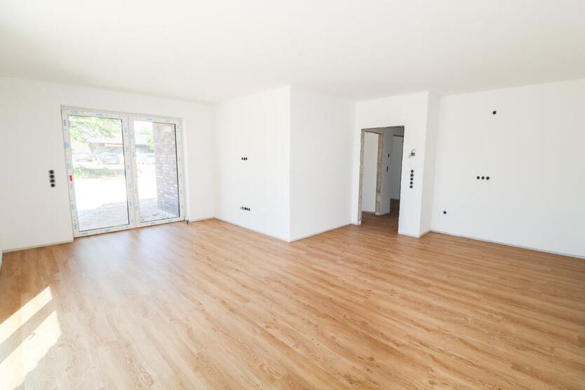 Erstbezug! 3-Zimmer Wohnung mit Garten und EBK in Obenstrohe!