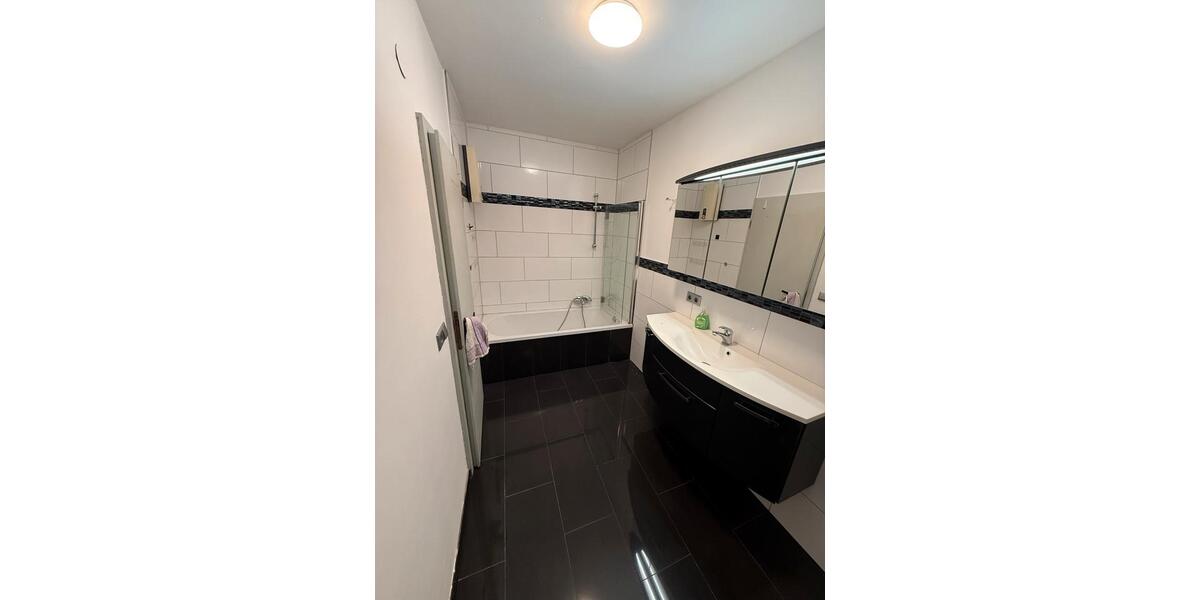 Erdgeschoßwohnung Neuenstein - 4 Zimmer, 90 m&sup2;, 1.100&euro; | Angebot:24782102