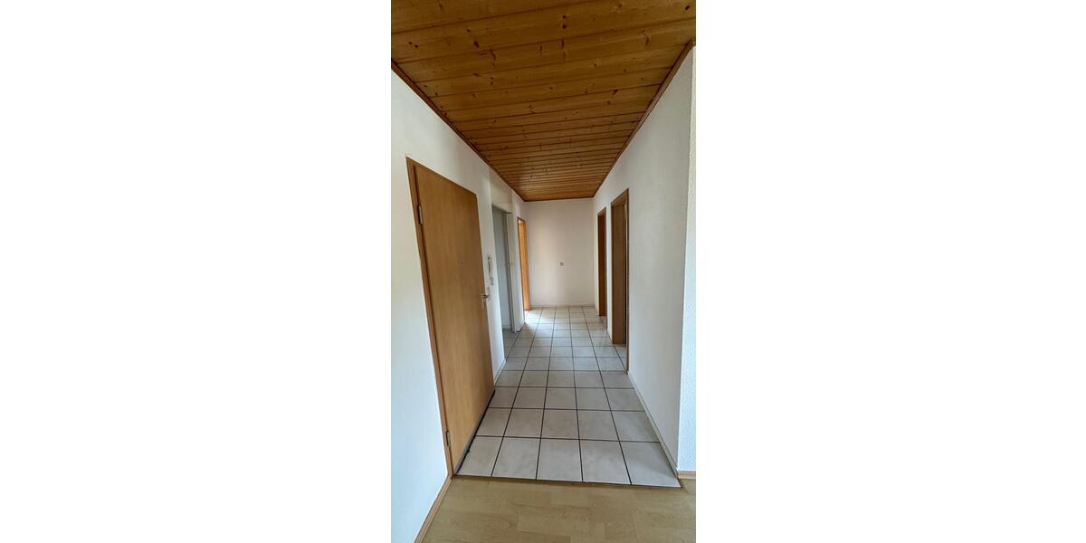 Etagenwohnung Netphen - 1 Zimmer, 64 m&sup2;, 580&euro; | Angebot:26623779