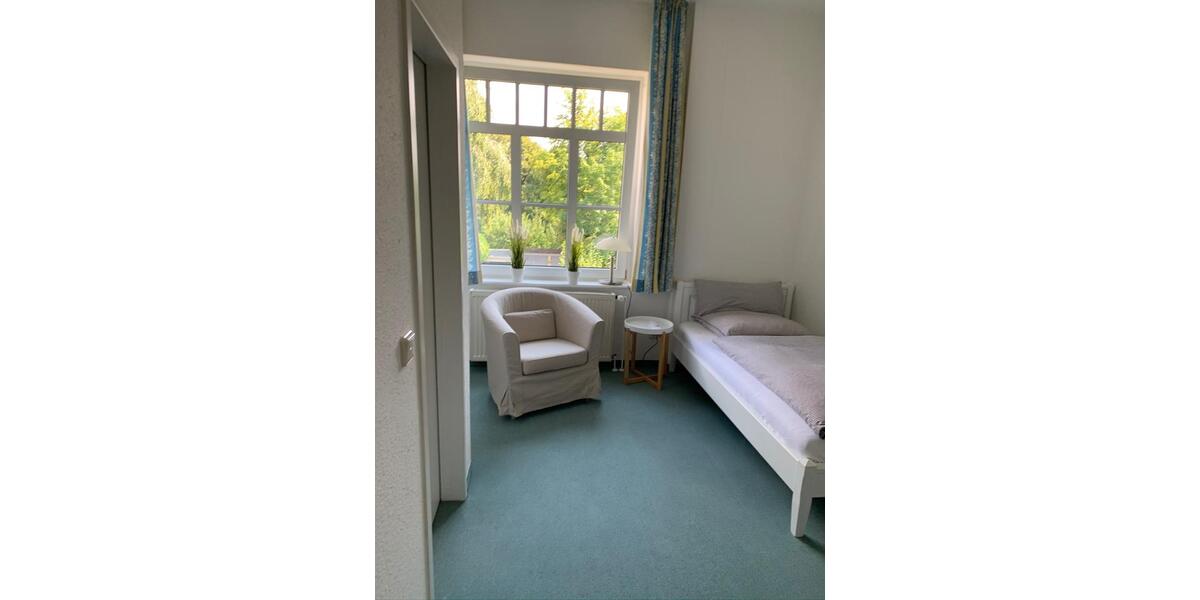 Wohnen auf Zeit Bad Eilsen - 3 Zimmer, 100 m&sup2;, 500&euro; | Angebot:24576347