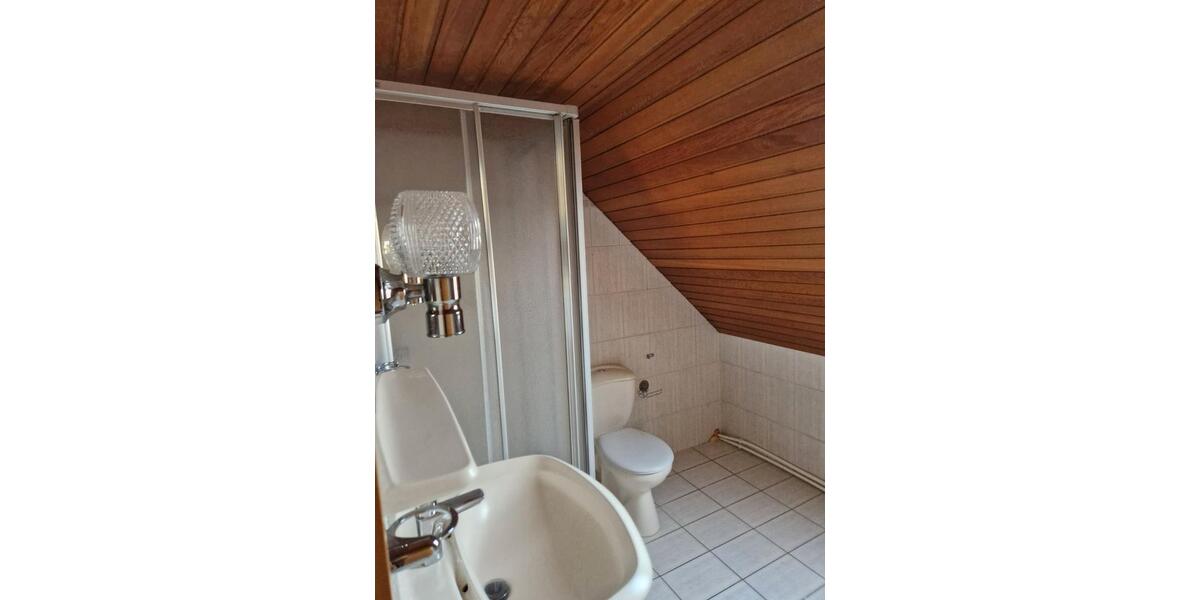 Dachgeschoßwohnung Melsungen - 4 Zimmer, 120 m&sup2;, 670&euro; | Angebot:26221070