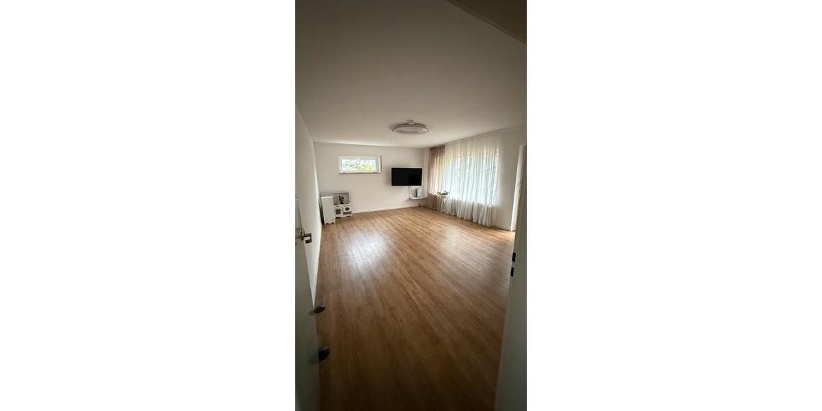 Etagenwohnung Meinerzhagen - 4 Zimmer, 98 m&sup2;, 980&euro; | Angebot:24348116