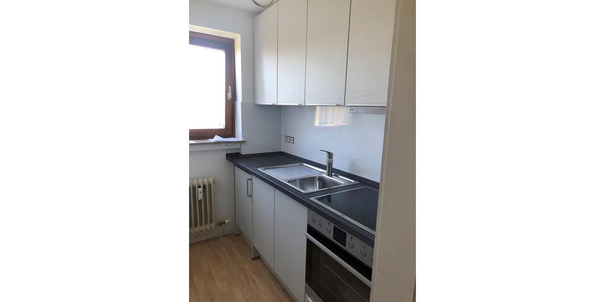 Dachgeschoßwohnung Stuttgart Stuttgart-West - 1 Zimmer, 33 m&sup2;, 860&euro; | Angebot:26020911