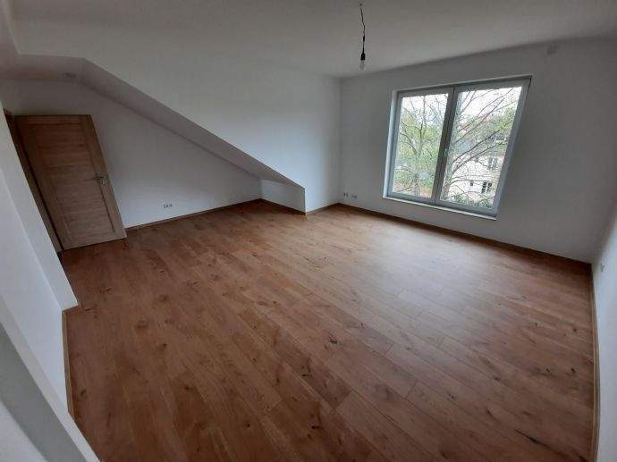 Etagenwohnung Leipzig Böhlitz-Ehrenberg - 2 Zimmer, 85 m&sup2;, 1.112&euro; | Angebot:23306264