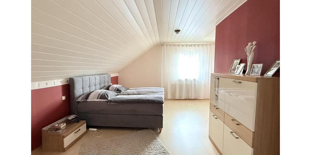 Moderne 4-ZKB-Wohnung mit Sauna, Balkon und Einbauküche 4 zimmer