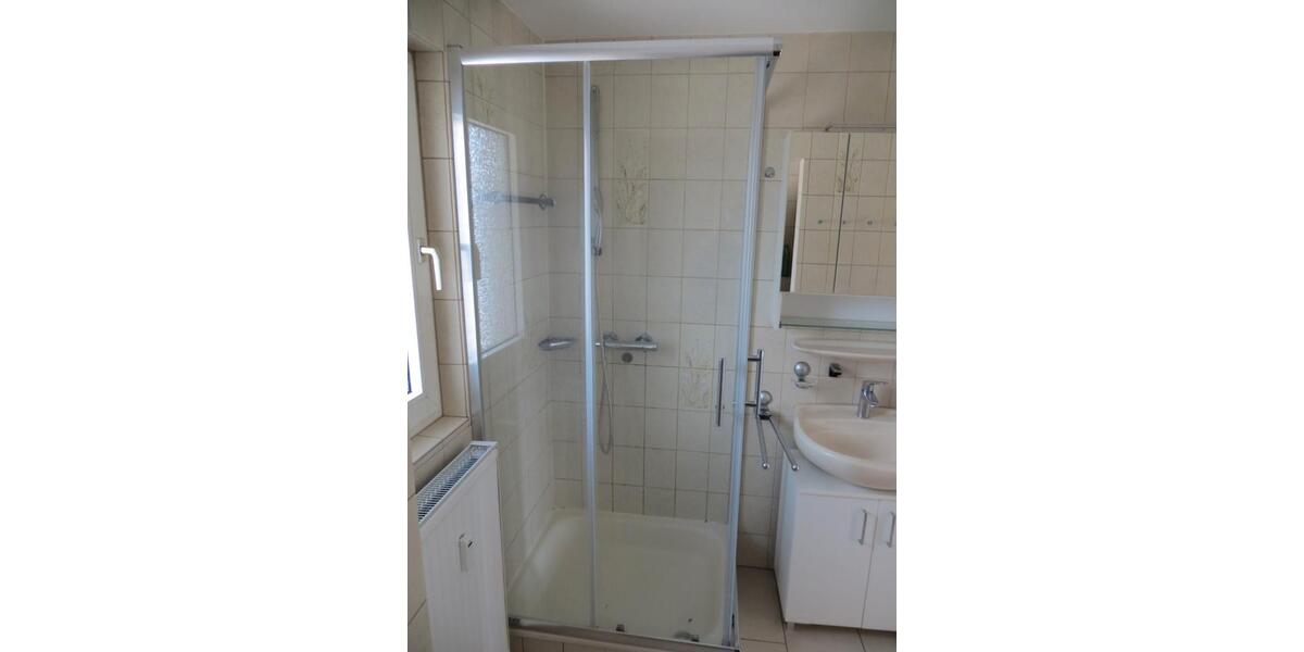 Etagenwohnung Hasselroth - 3 Zimmer, 95 m&sup2;, 890&euro; | Angebot:26577776