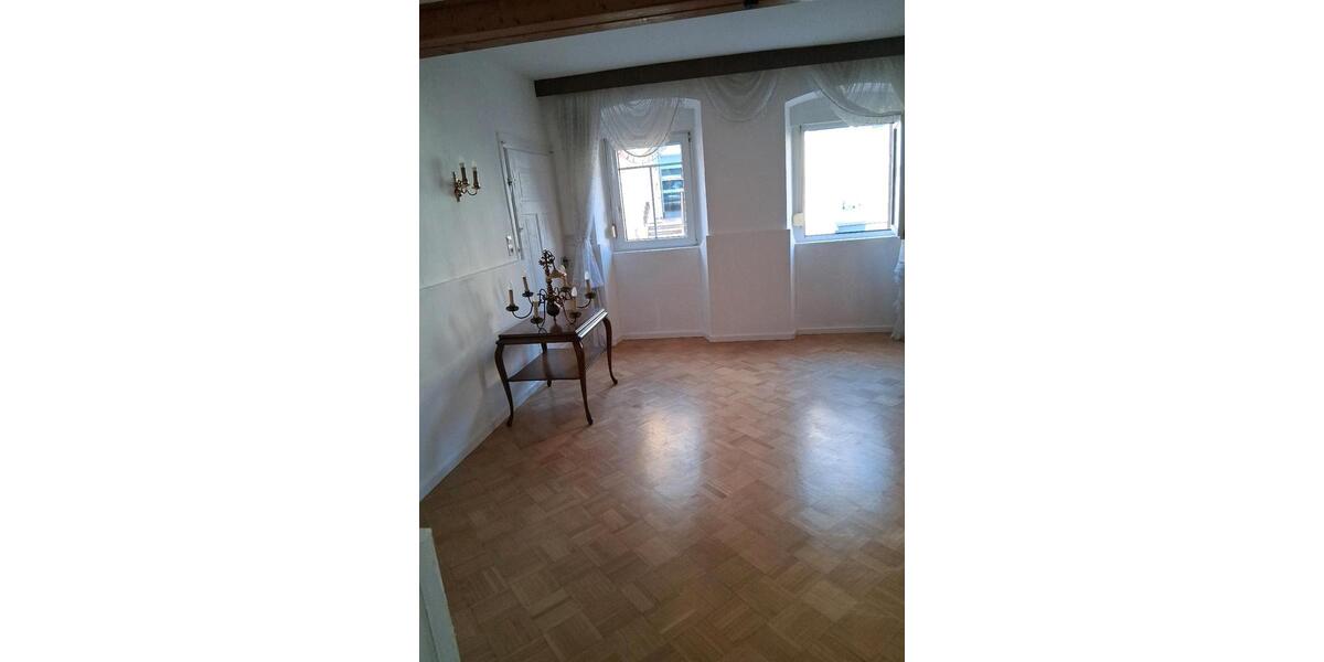 Erdgeschoßwohnung Bretten - 4 Zimmer, 76 m&sup2;, 1.200&euro; | Angebot:25396845
