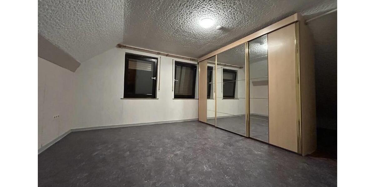 Dachgeschoßwohnung Bad Sobernheim - 3 Zimmer, 90 m&sup2;, 850&euro; | Angebot:24651686