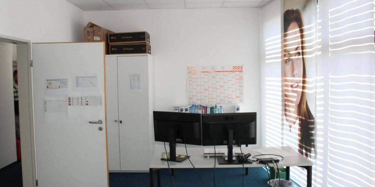 Repräsentative Büroräume im Gewerbegebiet SW-Süd - Nähe MARKTKAUF und BAUHAUS 4 zimmer