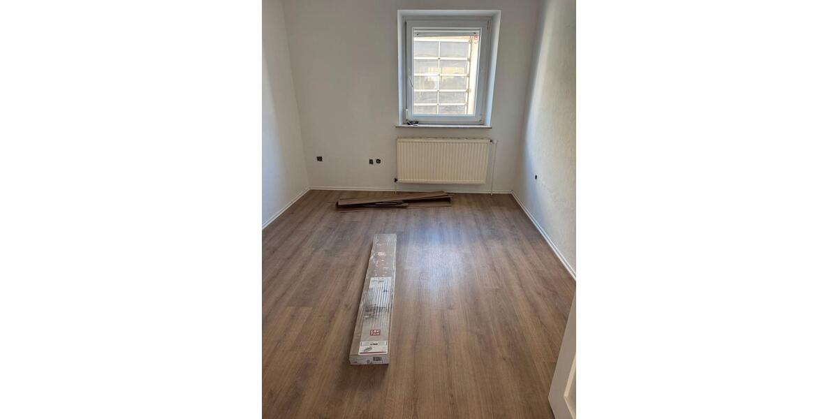 Erdgeschoßwohnung Bad Neustadt an der Saale - 4 Zimmer, 70 m&sup2;, 770&euro; | Angebot:26281623