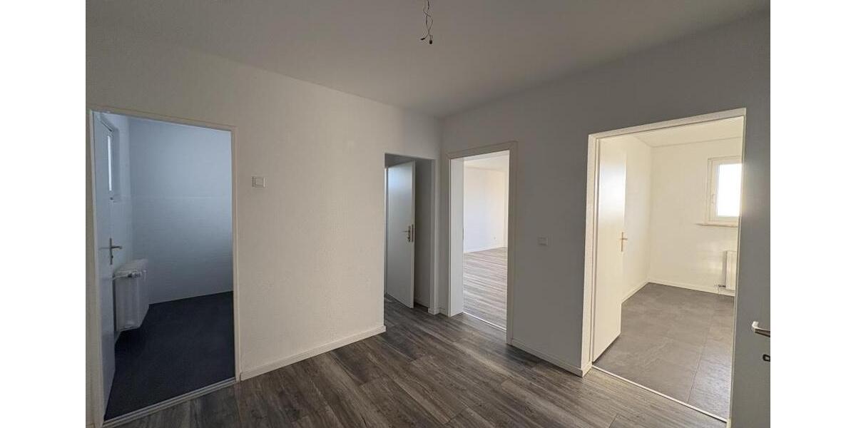 Helle 3-Zimmer-Wohnung mit besonderer Aussicht in Blumenthal 3 zimmer