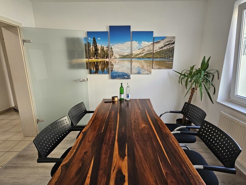Büro oder Praxis für Heilpraktiker und Co. *Stellplatz *Terrasse
