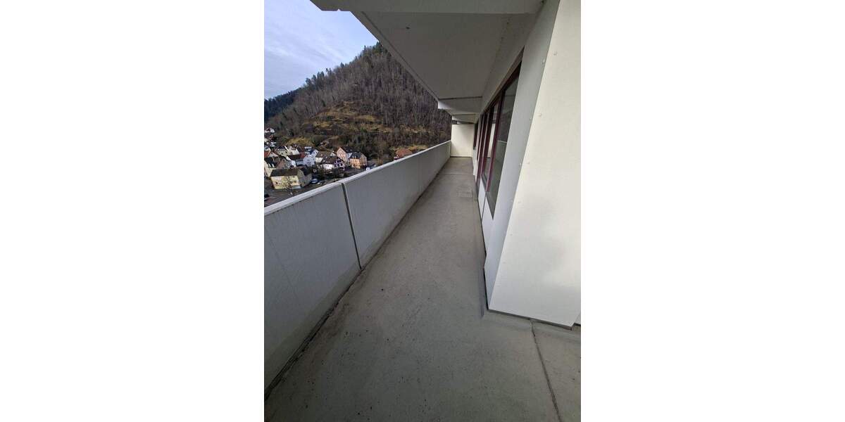 Etagenwohnung Schramberg - 3 Zimmer, 80 m&sup2;, 620&euro; | Angebot:23981681