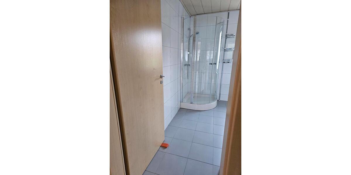 Etagenwohnung Traunreut St. Georgen - 4 Zimmer, 100 m&sup2;, 1.400&euro; | Angebot:26670250