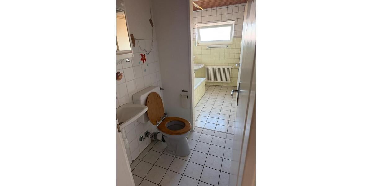 Etagenwohnung Schrozberg - 4.5 Zimmer, 90 m&sup2;, 850&euro; | Angebot:26415123