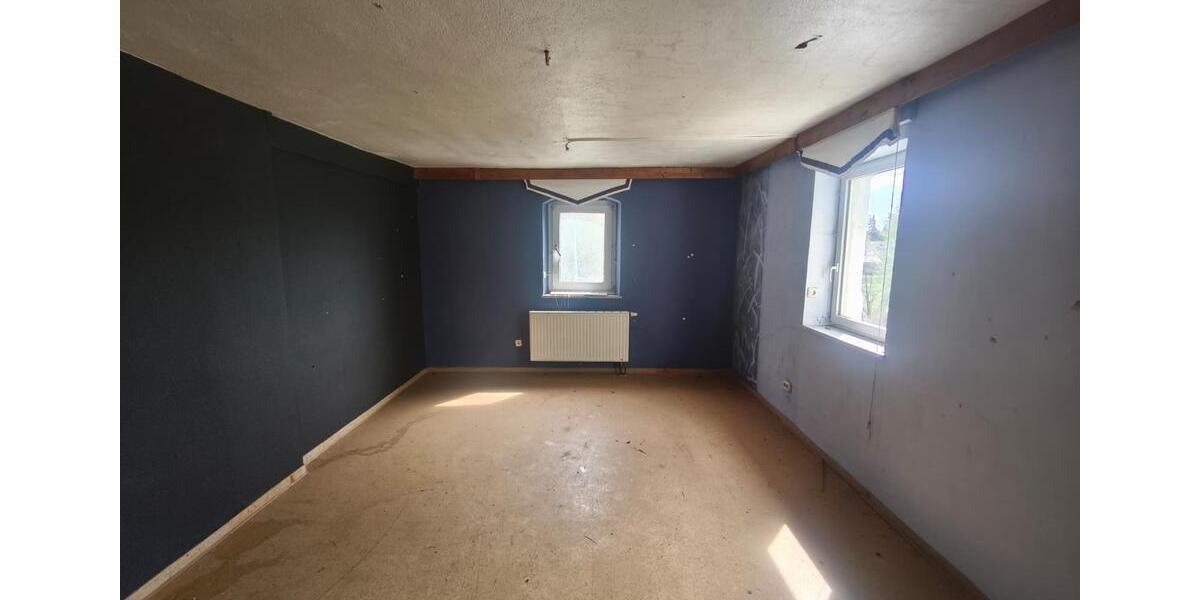 Einfamilienhaus Oberkotzau - 10 Zimmer, 200 m&sup2;, 1.000&euro; | Angebot:26447230
