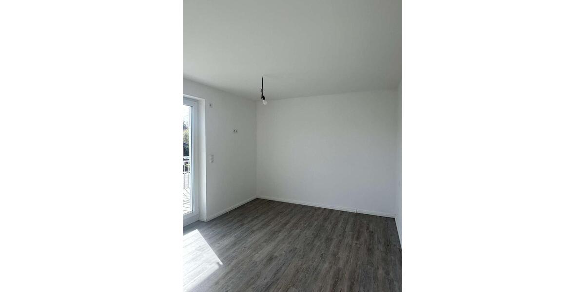 Etagenwohnung Oldenburg Kreyenbrück - 2 Zimmer, 100 m&sup2;, 1.090&euro; | Angebot:26146041