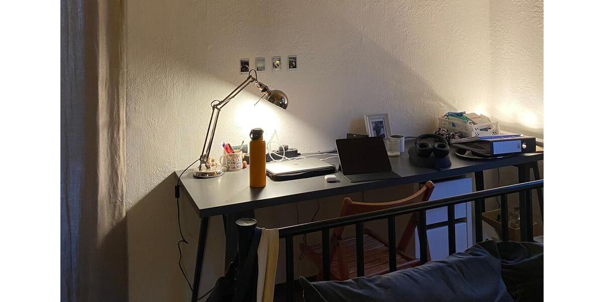 Helles WG Zimmer in Karlsruhe-Neureut in 5er Frauen-WG Nr. 3 1 zimmer