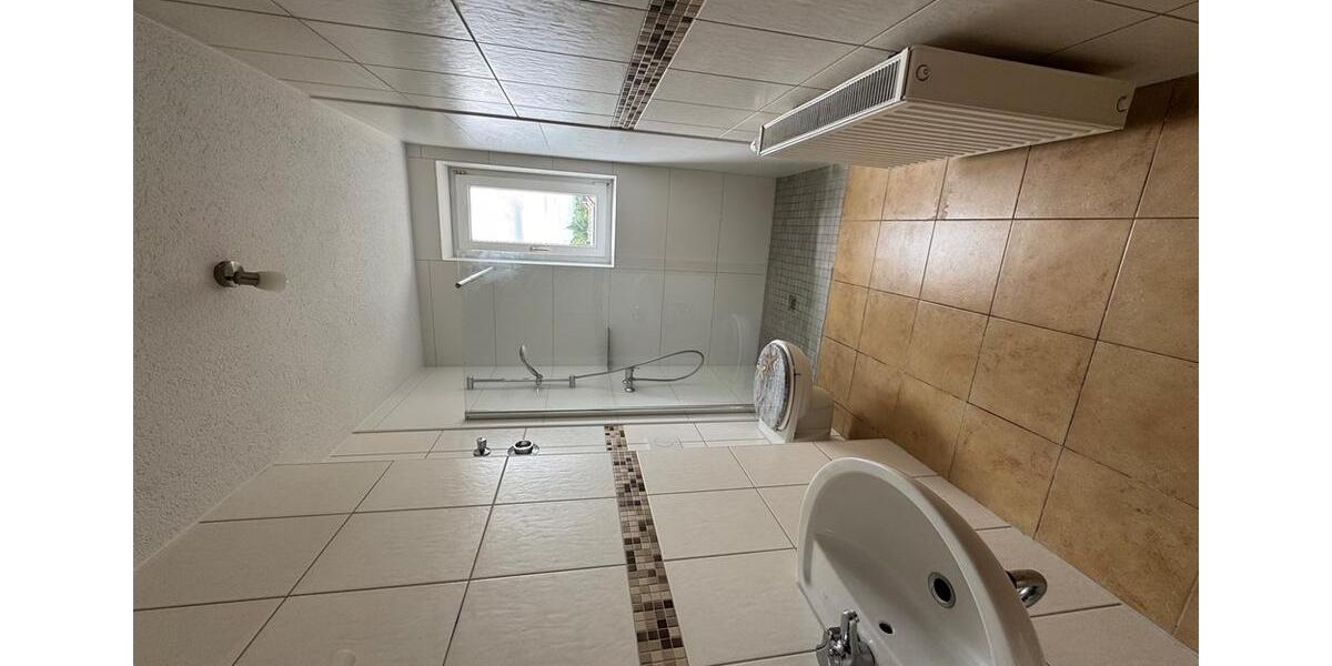 Etagenwohnung Güsten - 3 Zimmer, 61 m&sup2;, 380&euro; | Angebot:26249666