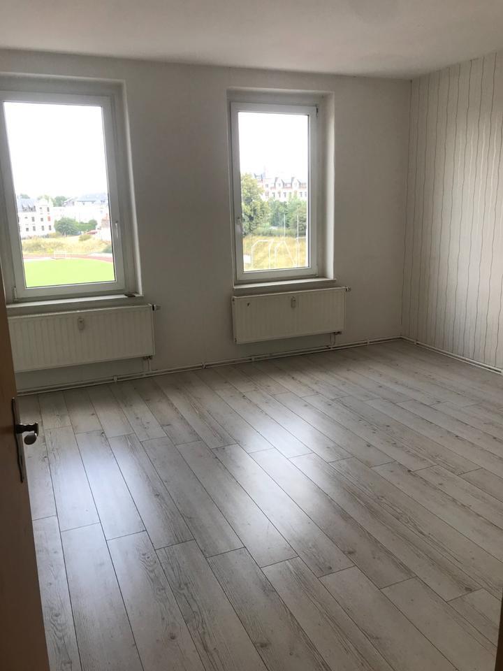 FamilienWohnung (4-Zimmer, Frankenberg Scheffelstr), neue Dusche