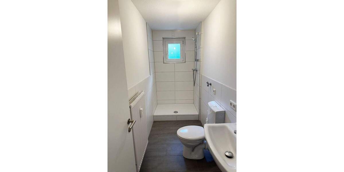 Etagenwohnung Singen (Hohentwiel) Singen - 4 Zimmer, 111 m&sup2;, 1.260&euro; | Angebot:25677101