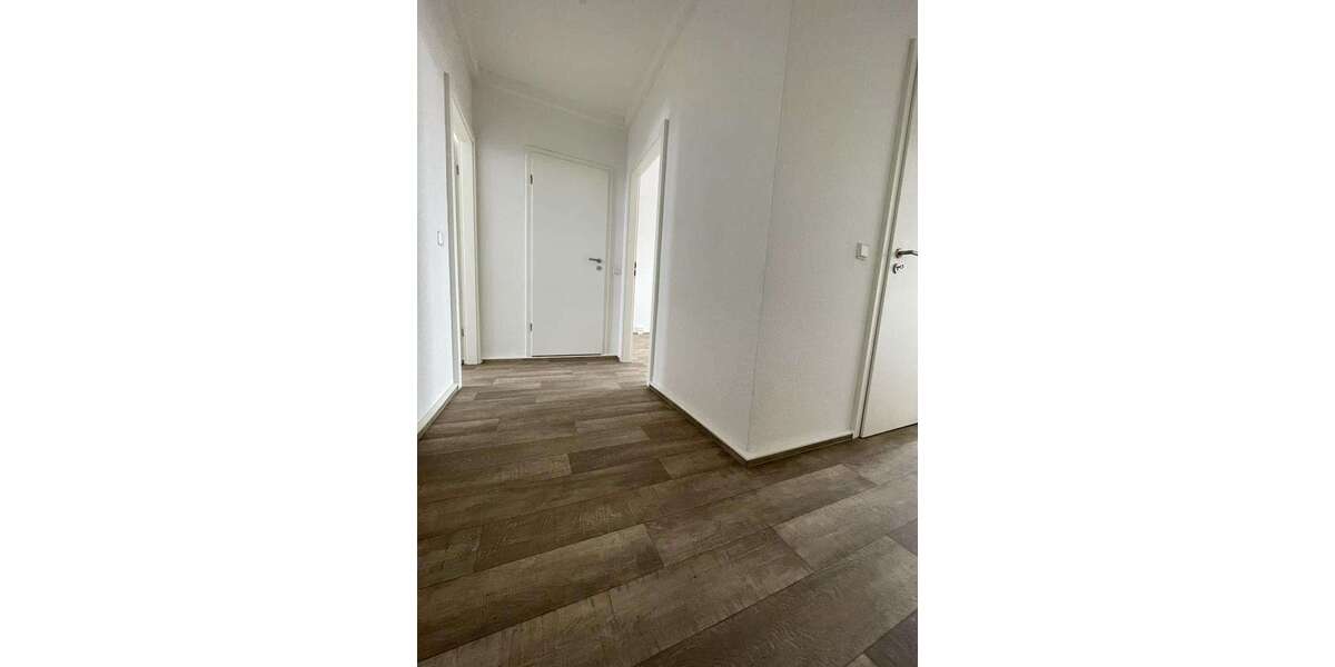 Etagenwohnung Wernigerode Stadtfeld - 4 Zimmer, 83 m&sup2;, 500&euro; | Angebot:24818470
