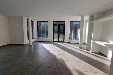 Haus Leidersbach - 5 Zimmer, 143 m&sup2;, 1.900&euro; | Angebot:26126456