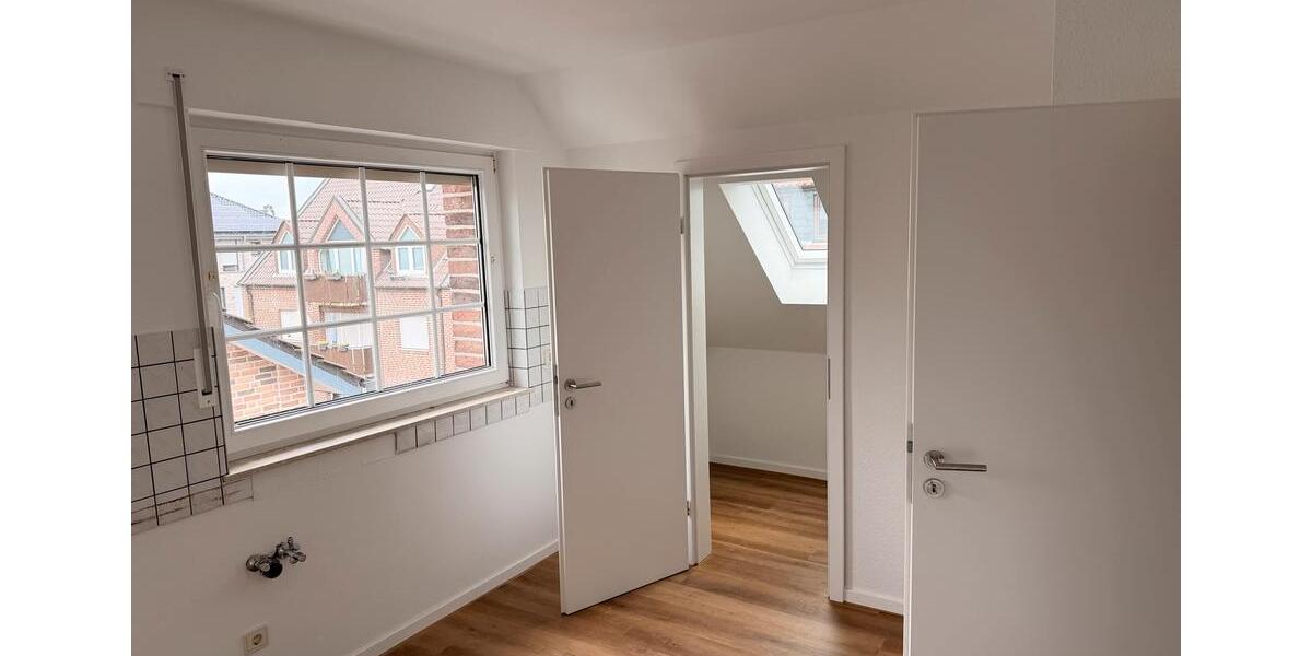 Dachgeschoßwohnung Hamminkeln - 3 Zimmer, 82 m&sup2;, 885&euro; | Angebot:26648912