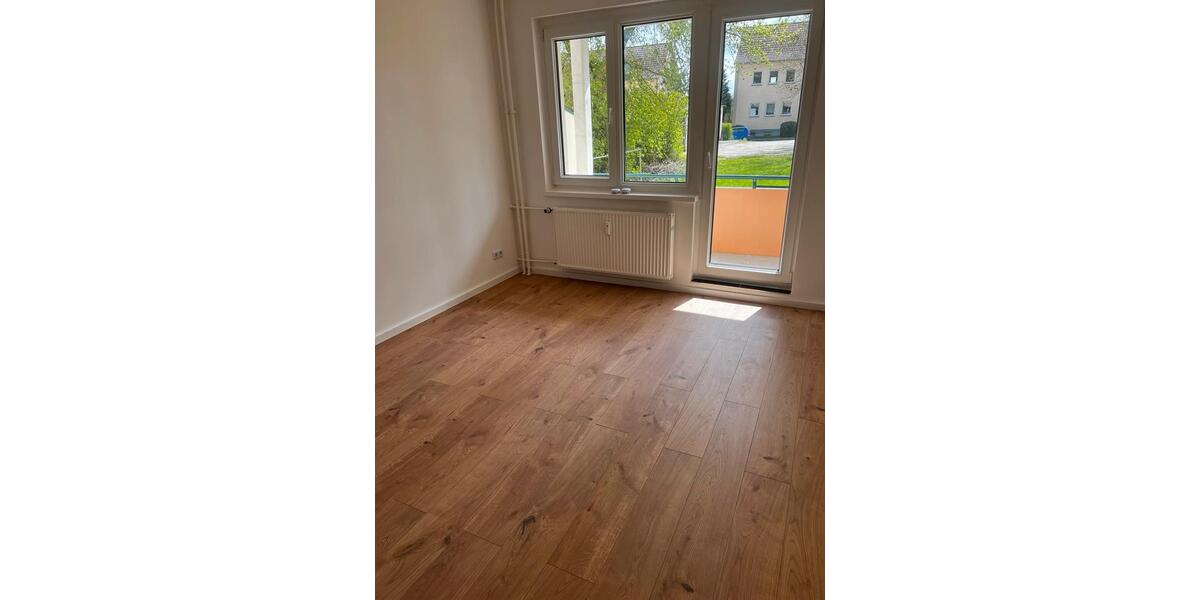 Etagenwohnung Möllenhagen - 6 Zimmer, 101 m&sup2;, 700&euro; | Angebot:24863273