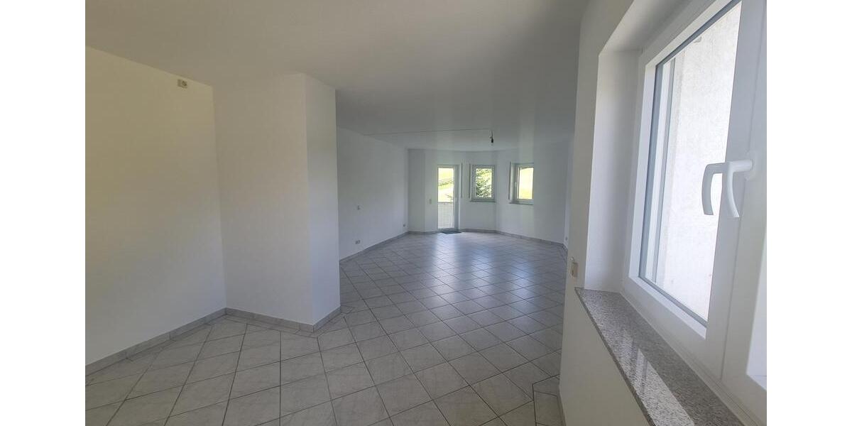 Etagenwohnung Hünfelden - 3 Zimmer, 85 m&sup2;, 675&euro; | Angebot:25656956