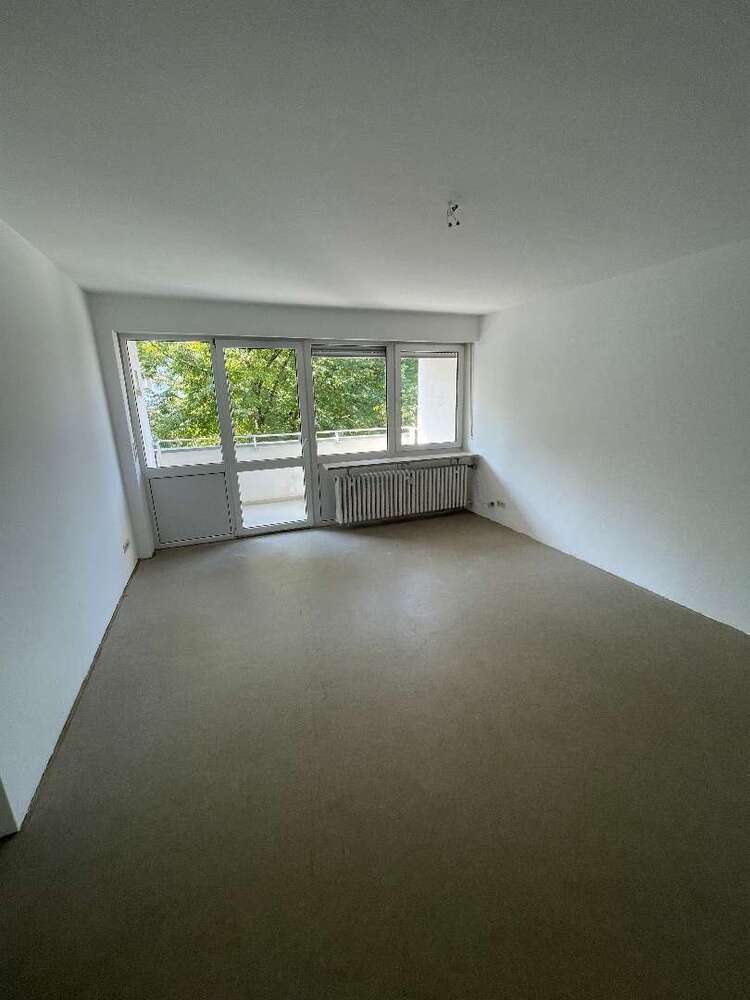 Wohnung zum Mieten in Regensburg 838,89 € 94.47 m²