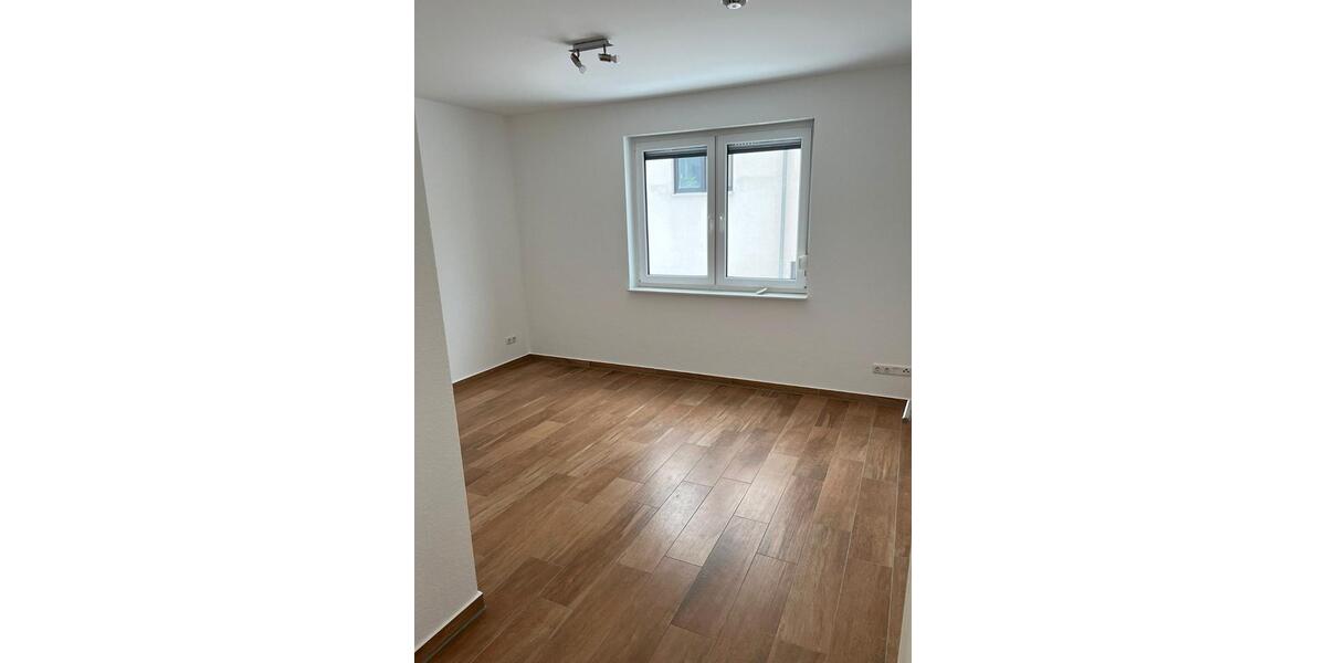 Etagenwohnung Bovenden - 4 Zimmer, 109 m&sup2;, 1.440&euro; | Angebot:26004691