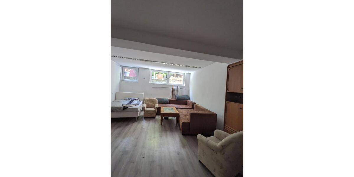 Etagenwohnung Bruchsal - 4 Zimmer, 100 m&sup2;, 400&euro; | Angebot:24702855