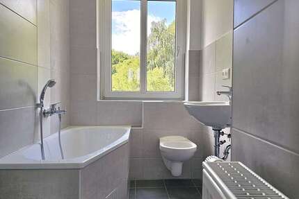 Wohnung zum Mieten in Jahnatal 325 € 57.8 m²