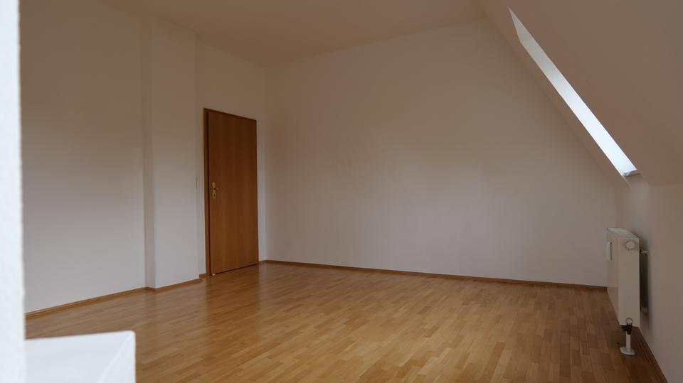 Dachgeschoßwohnung Auerbach/Vogtland Vogtland - 2.5 Zimmer, 59 m&sup2;, 330&euro; | Angebot:23201719