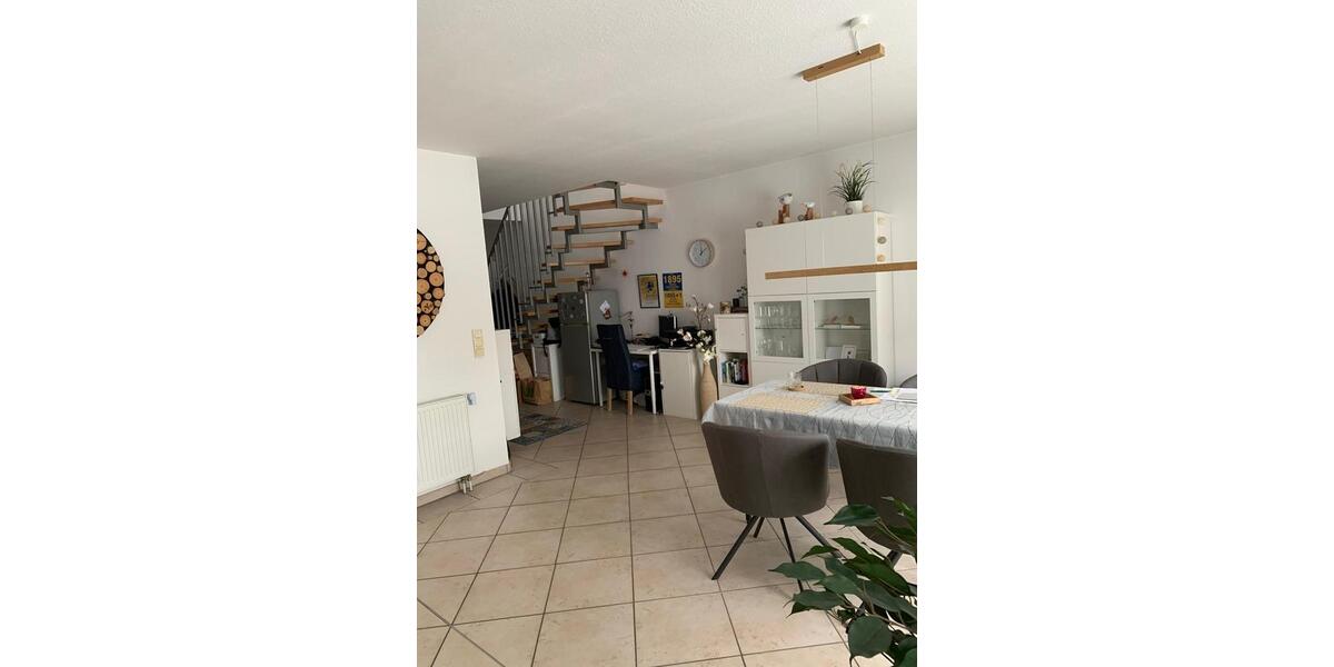 Helle 2-Zimmer Maisonette Wohnung mit offenem Wohn-Küchenbereich 2 zimmer