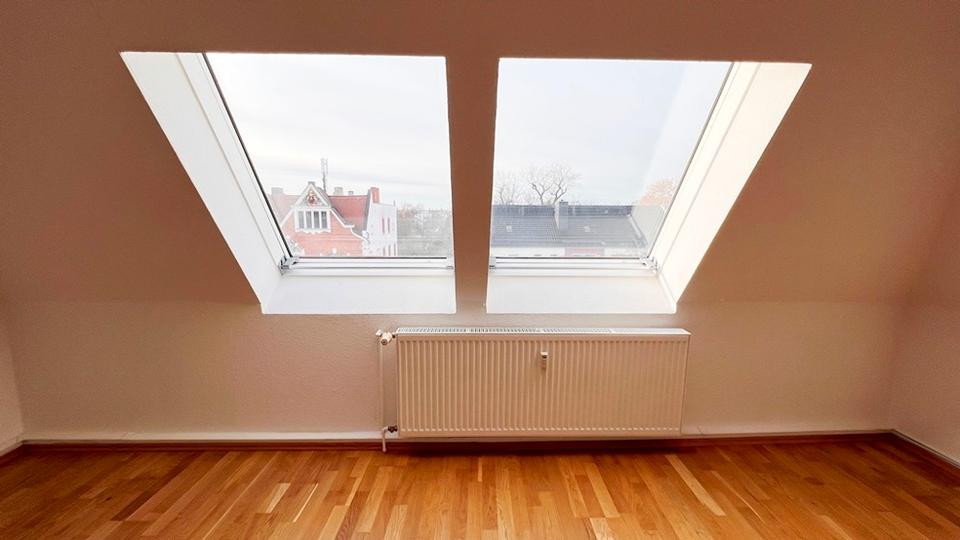 Dachgeschoßwohnung Magdeburg Nordwest - 3 Zimmer, 80 m&sup2;, 799&euro; | Angebot:26266519