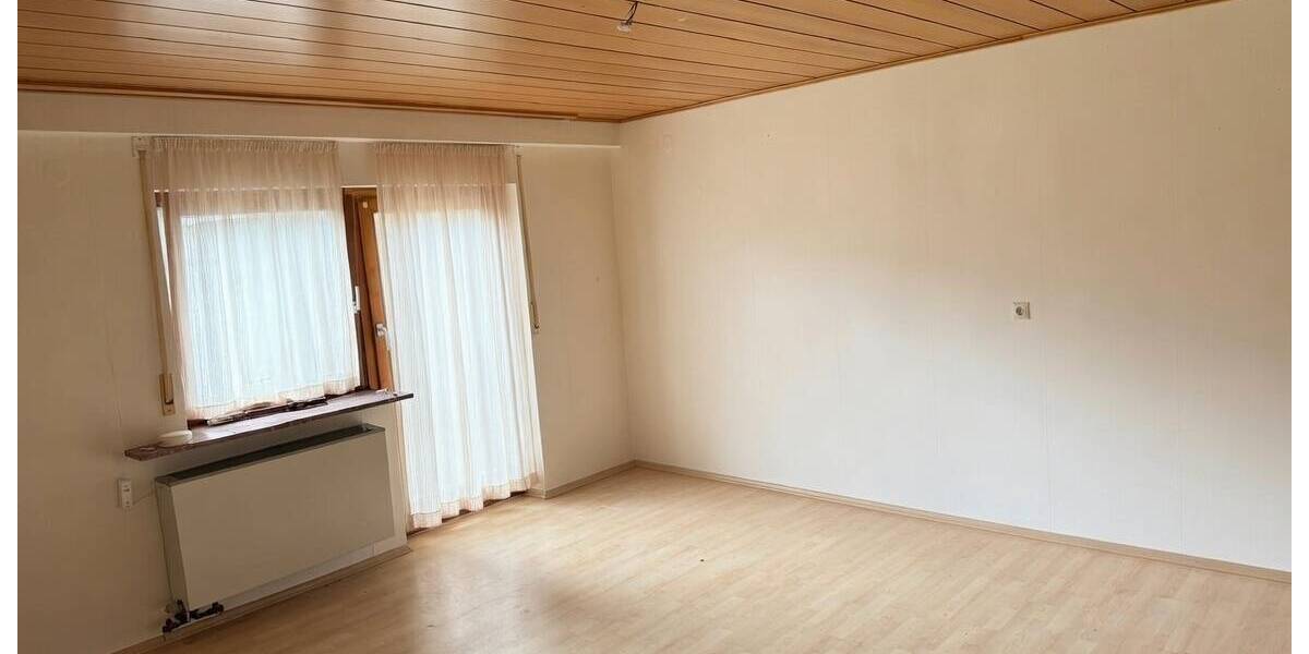 Etagenwohnung Bad Wildbad-Aichelberg Aichelberg - 3 Zimmer, 75 m&sup2;, 600&euro; | Angebot:26627578
