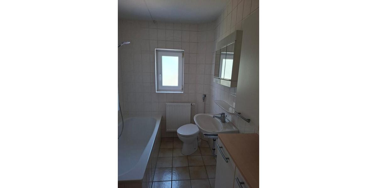 Etagenwohnung Ampfing - 2 Zimmer, 57 m&sup2;, 570&euro; | Angebot:26699666