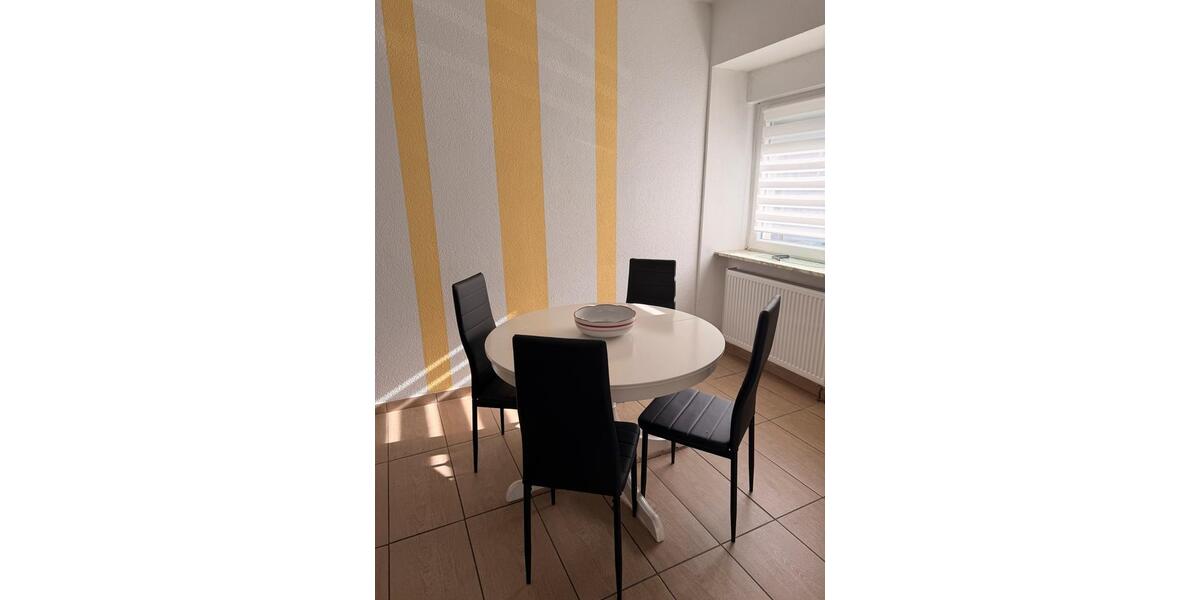 Wohnen auf Zeit Völklingen - 3 Zimmer, 100 m&sup2;, 120&euro; | Angebot:26378468