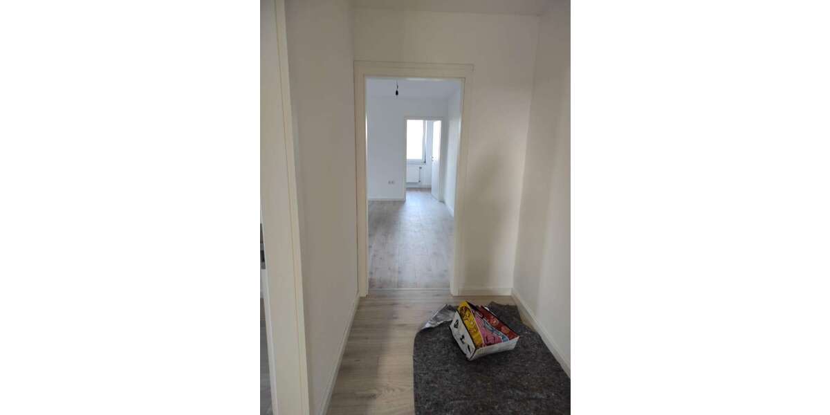 Etagenwohnung Siebenbäumen - 5 Zimmer, 150 m&sup2;, 1.275&euro; | Angebot:26151642