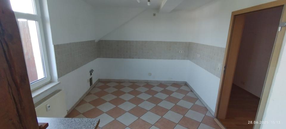 Dachgeschoßwohnung Apolda - 4 Zimmer, 900&euro; | Angebot:20274882