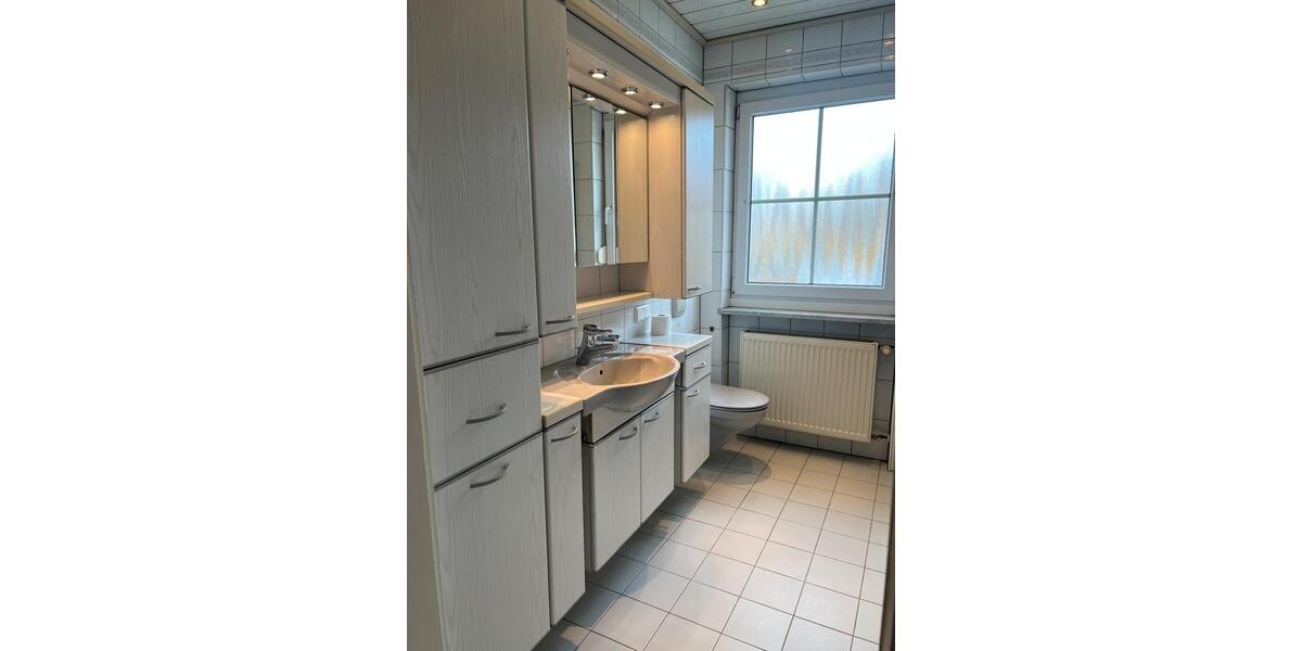 Einfamilienhaus Schwandorf - 3 Zimmer, 90 m&sup2;, 850&euro; | Angebot:24855306