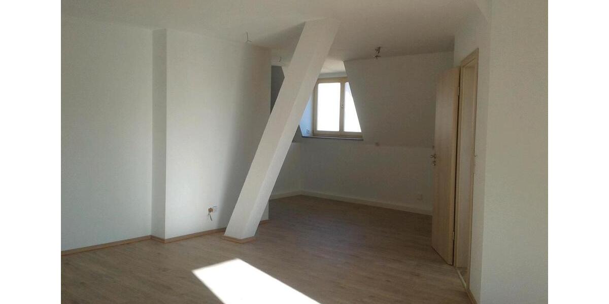 Dachgeschoßwohnung Sangerhausen - 3 Zimmer, 100 m&sup2;, 730&euro; | Angebot:24611287