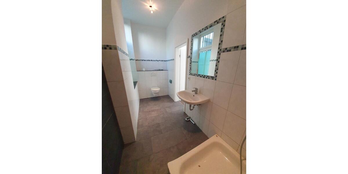 Etagenwohnung Krefeld - 1 Zimmer, 33 m&sup2;, 360&euro; | Angebot:26066386