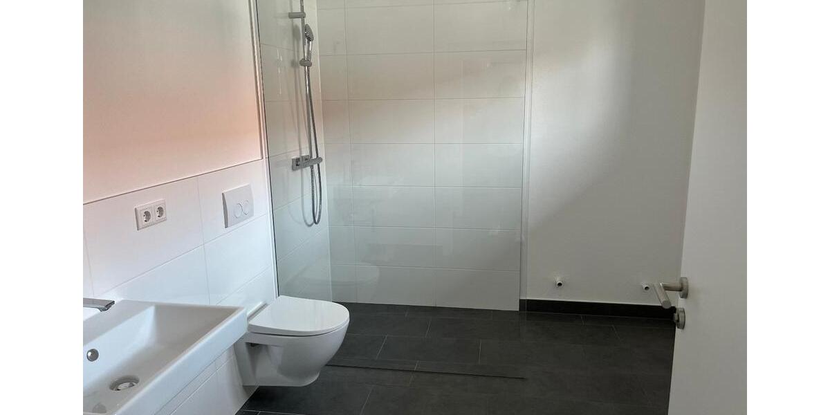 Doppelhaushälfte Markt Erlbach - 5 Zimmer, 121 m&sup2;, 1.690&euro; | Angebot:25652631