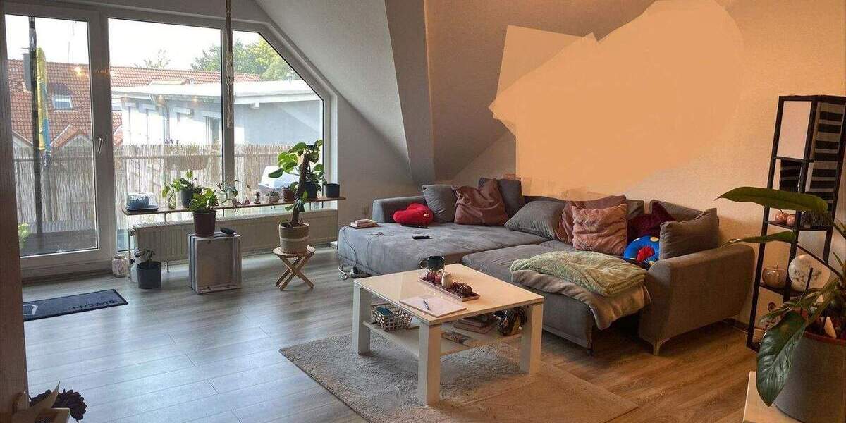 Helle 2,5-Zimmer-DG-Wohnung mit Balkon in Witten-Vormholz - ideal für 1-2 Personen 2 zimmer
