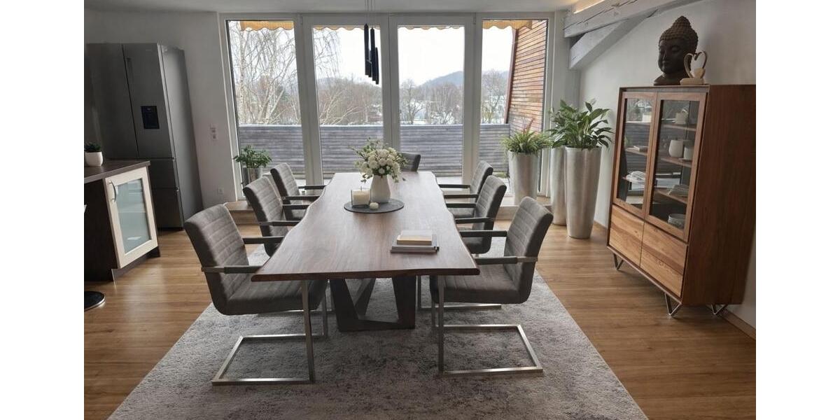 Dachgeschoßwohnung Döbeln - 5 Zimmer, 150 m&sup2;, 1.050&euro; | Angebot:25442765